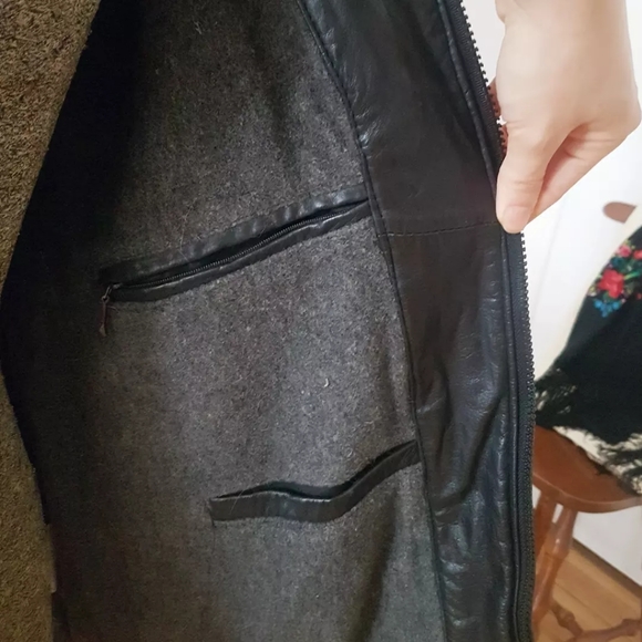 Vintage danier leather jacket - Picture 4 of 7